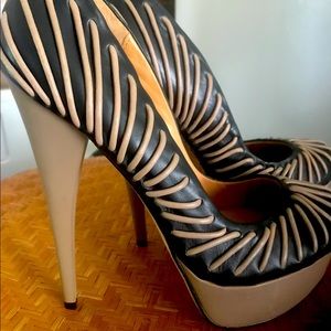 Lamb platform heels 8.5